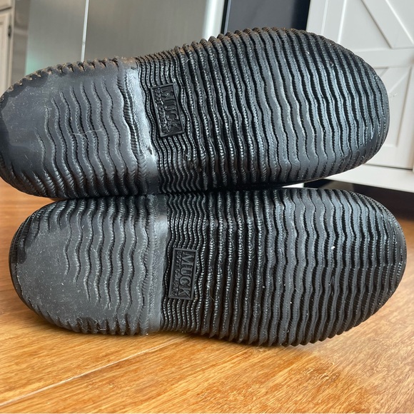 Kids Muck Black Boots - Picture 5 of 5